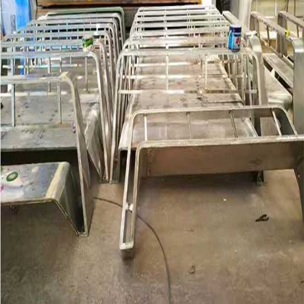 公园钢木结构类座椅如何保养