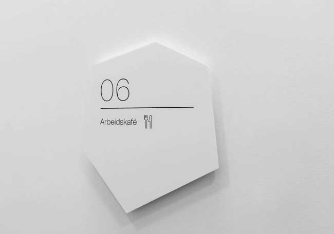 290b886a369046629f1b31b67f8186f5